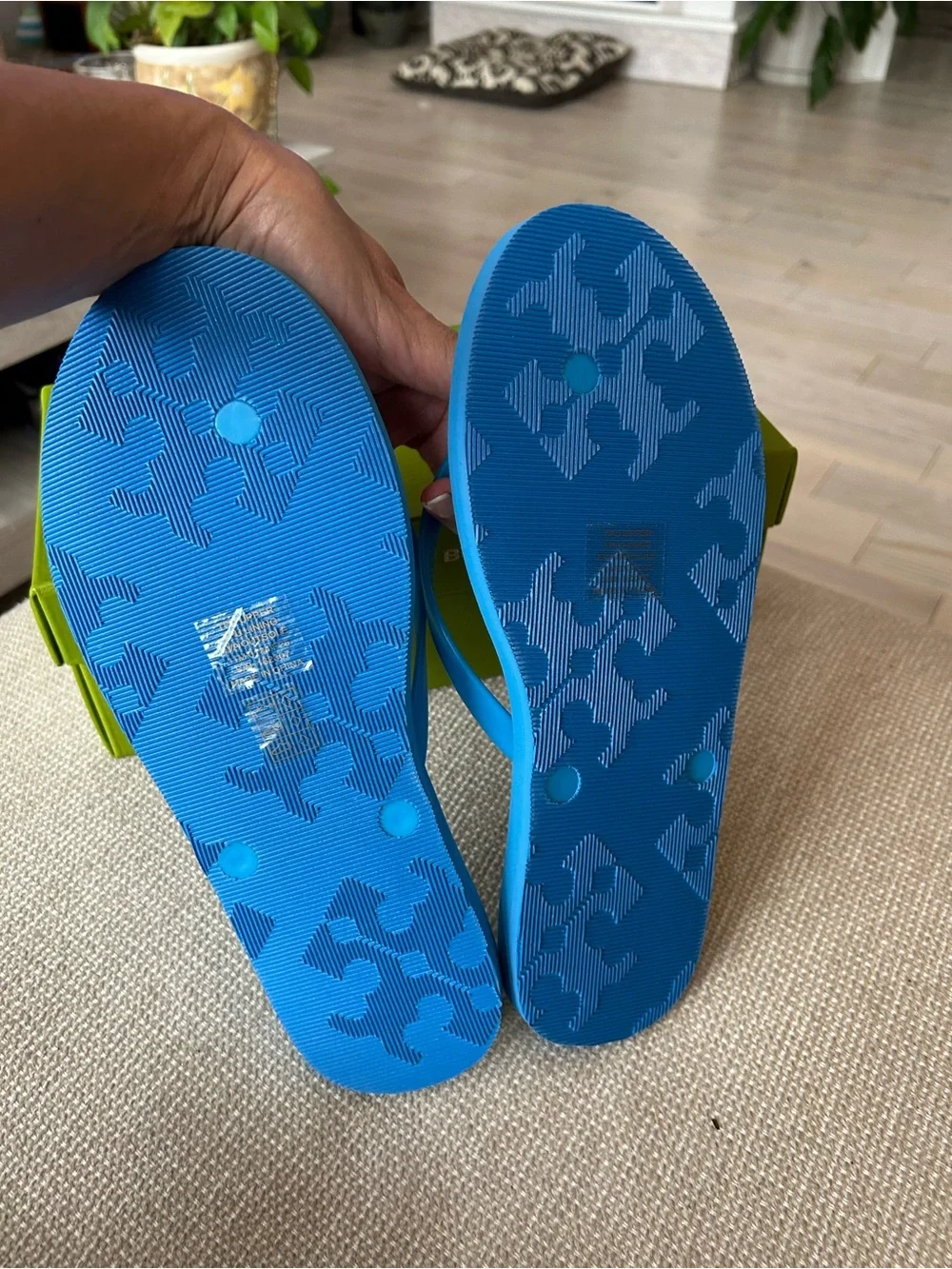 NWT TORY BURCH KIRA padded flip flops.
